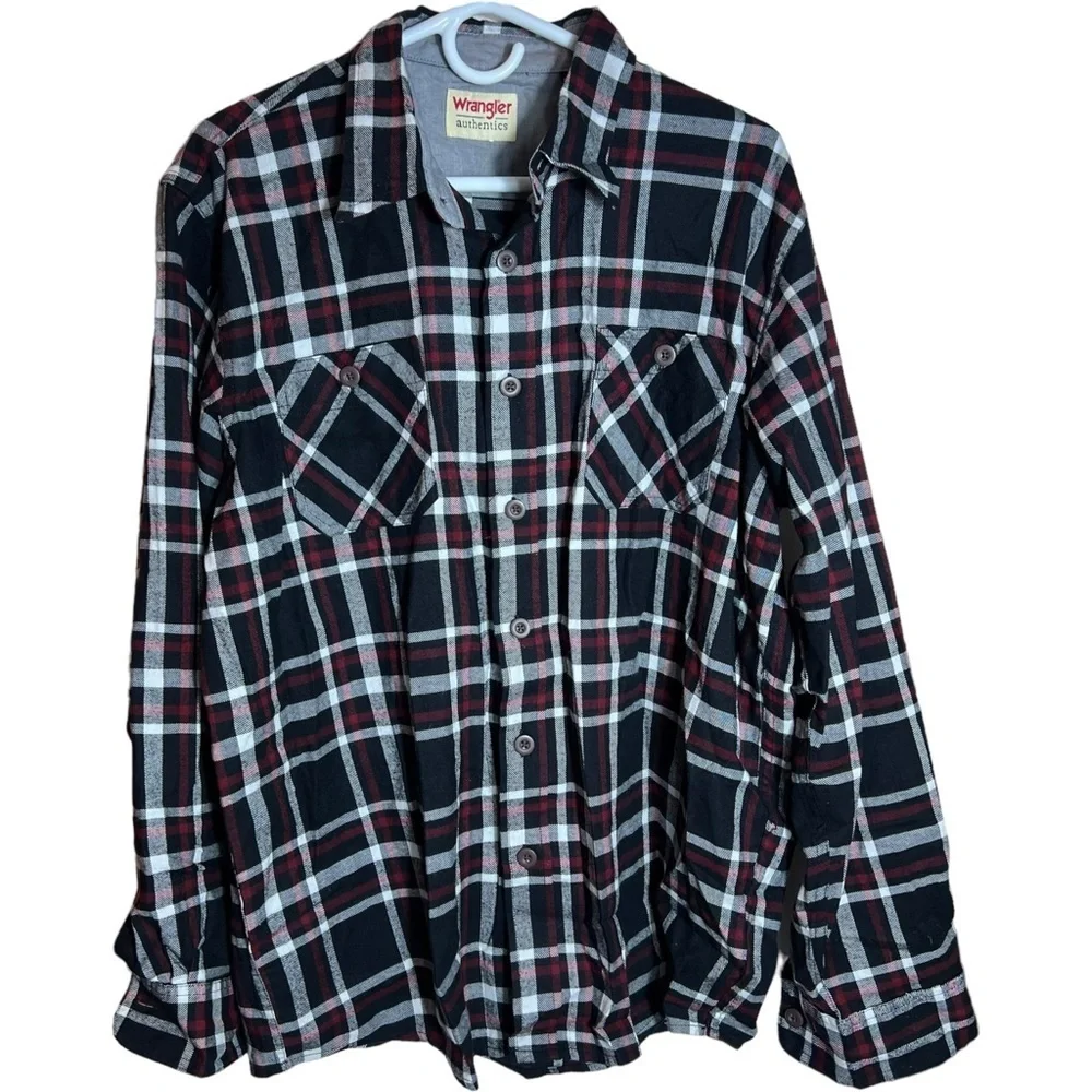 Wrangler Authentics Men's Long Sleeve Flannel Shirt, Large - Picture 2 of 8